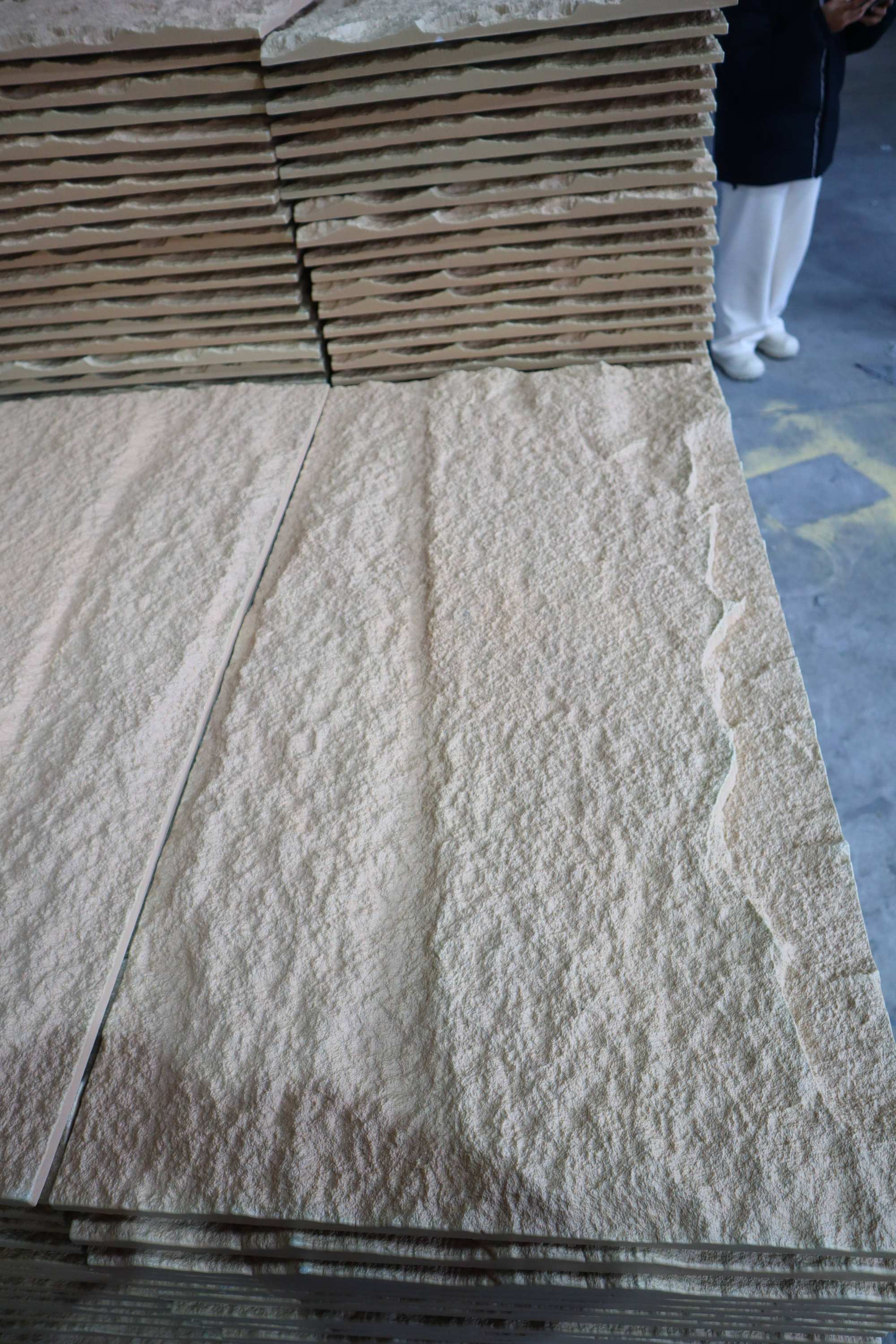 PU Stone: Redefine Your Space with Lightweight, Durable & Stylish Solutions(图5)