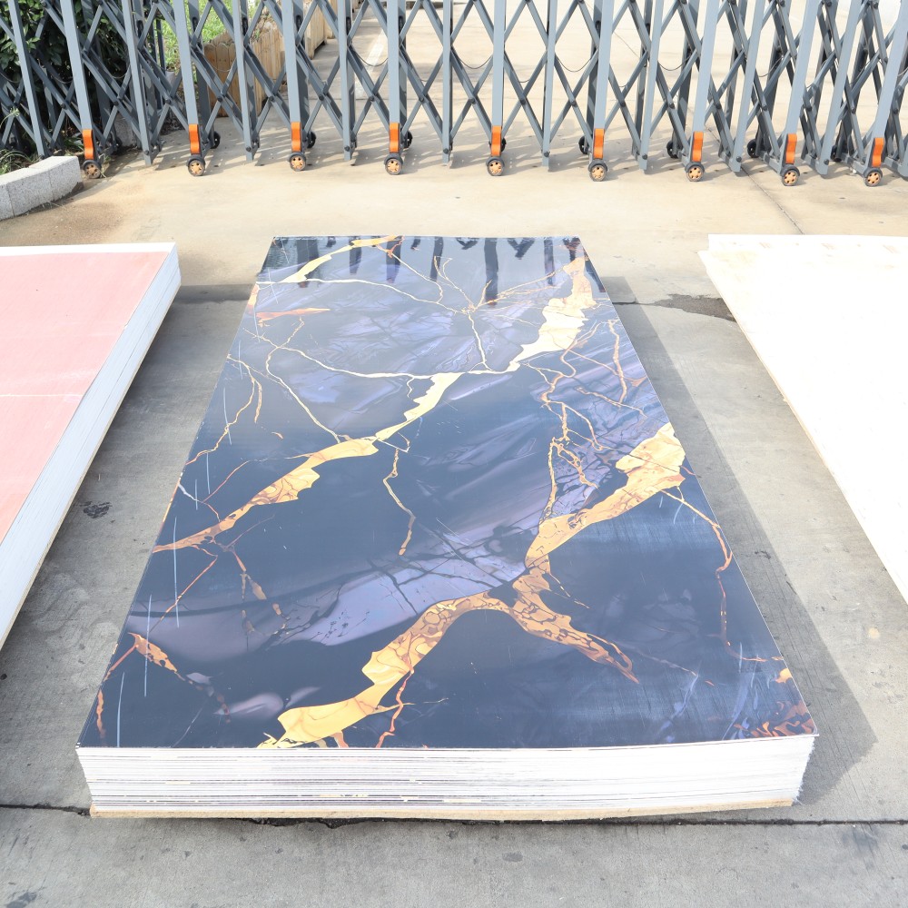 Customizable Modern PVC Decorative Wall Panels: Design on Your Terms(图2) Customizable Modern PVC Decorative Wall Panels: Design on Your Terms(图2)