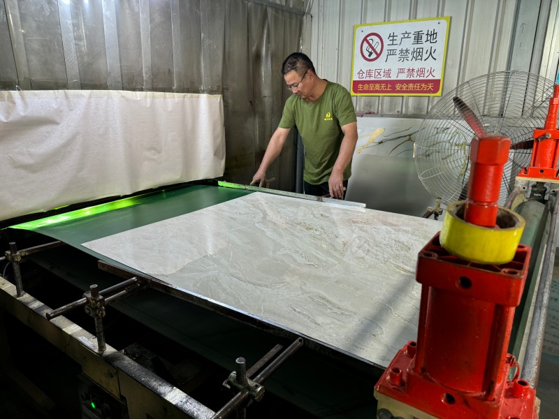 High Glossy Luxury PVC Wall Panel:Opulence Meets Durability(图3)