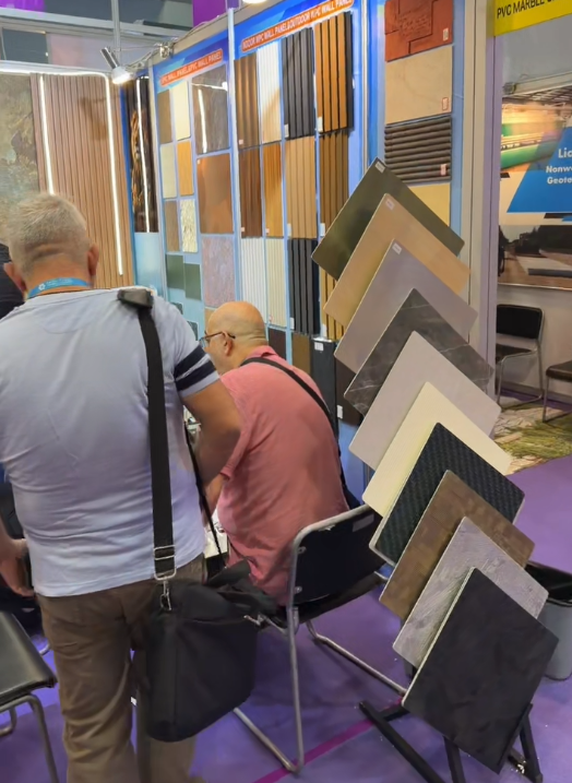 Captivating Global Buyers: Linyi Lusheng Decoration Materials CO.,Ltd Shines at the Canton Fair(图2) Captivating Global Buyers: Linyi Lusheng Decoration Materials CO.,Ltd Shines at the Canton Fair(图2)